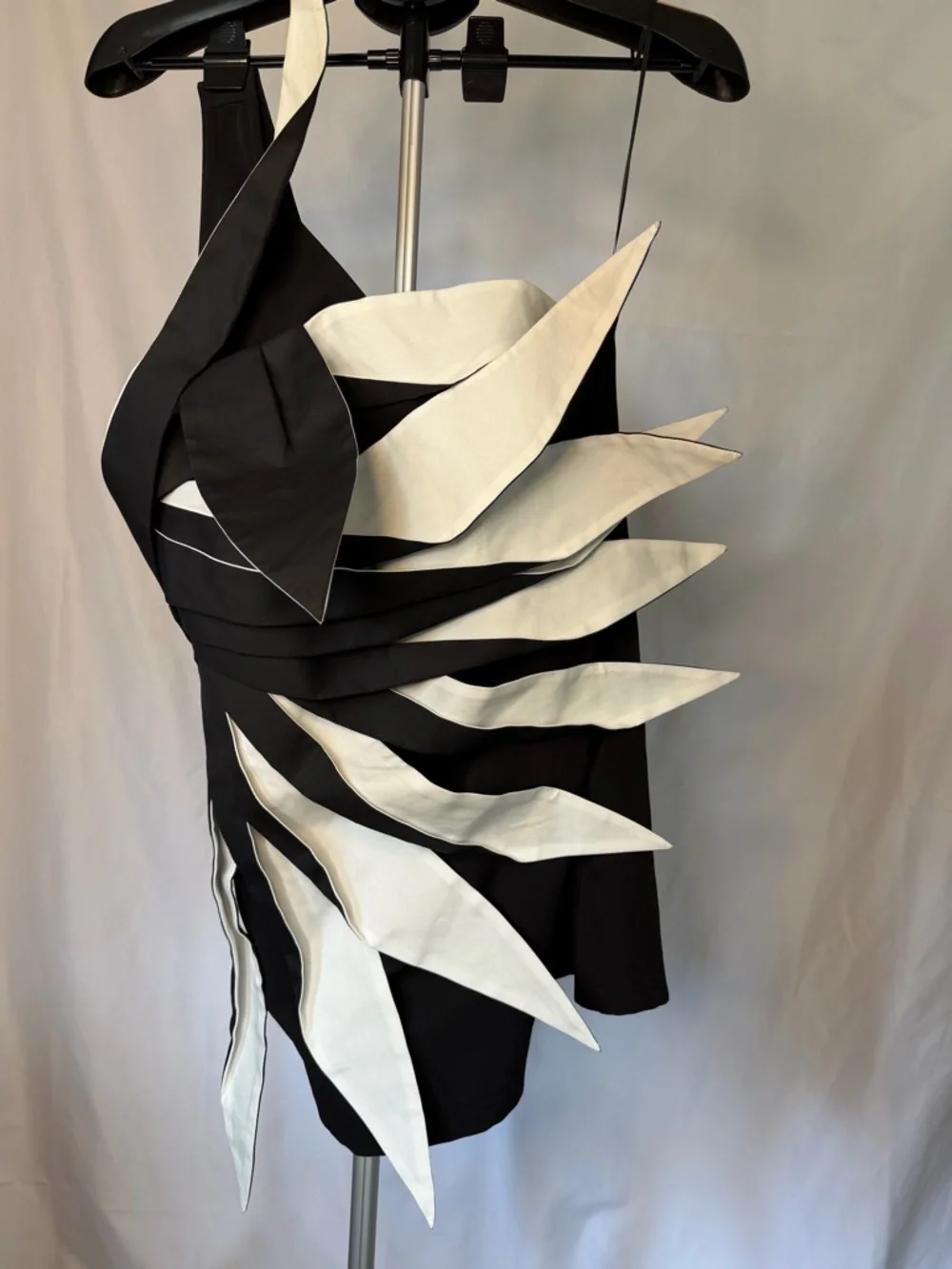 AKIRA Draco Pointed Mini Dress Black White Sculptural One Shoulder Size XL - Picture 4 of 12